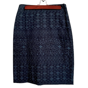 JONES NEW YORK SPORT blue on blue patterned wrap around 💯 cotton midi skirt